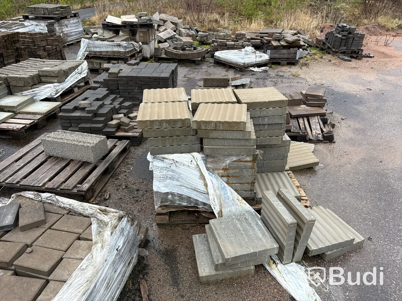 Stort parti marksten, natursten, gatusten & råmaterial till gravstenar