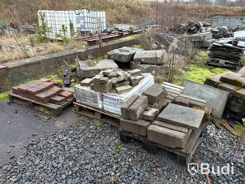 Stort parti marksten, natursten, gatusten & råmaterial till gravstenar