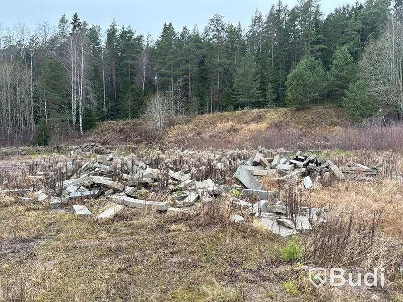 Stort parti marksten, natursten, gatusten & råmaterial till gravstenar
