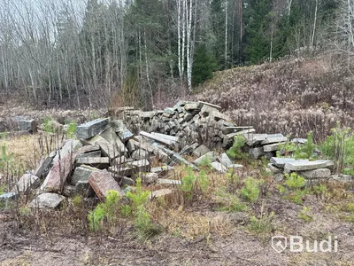 Stort parti marksten, natursten, gatusten & råmaterial till gravstenar