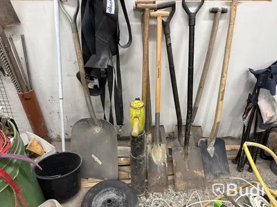 Parti handverktyg och redskap