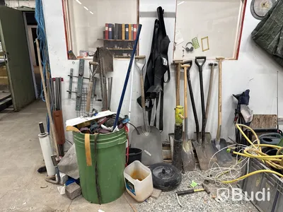 Parti handverktyg och redskap