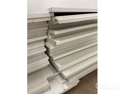 Parti med Hyllplan, vita 16x500x2035MM.