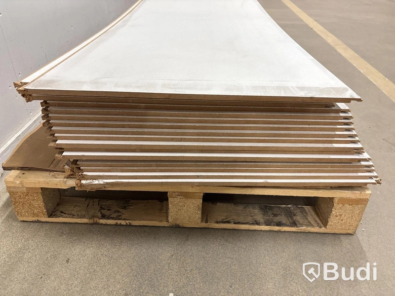 Parti med paneler, 2500x600x10 mm
