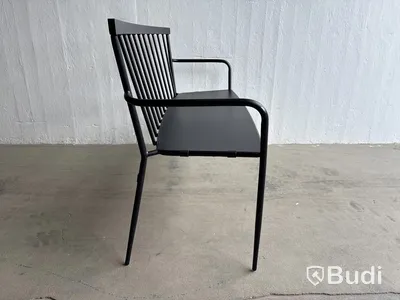 Soffa i metall, svart