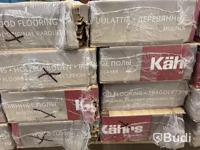 PART MED PARKETTGOLV KÄHRS EK VANILLA MATTLACK 3-STAV 68 M²