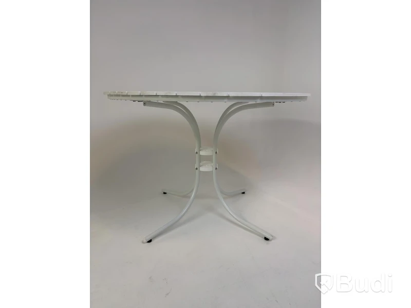 MATGRUPP SUNFUN VARBERG BORD INKL. 4 ST. STAPELSTOLAR VIT