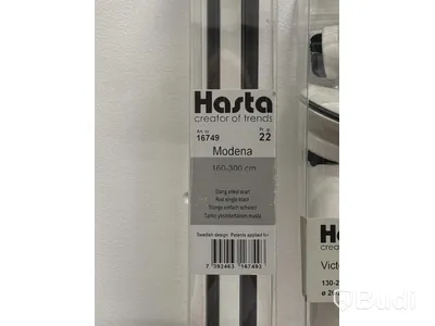 Parti med gardinstänger, olika modeller och storlekar