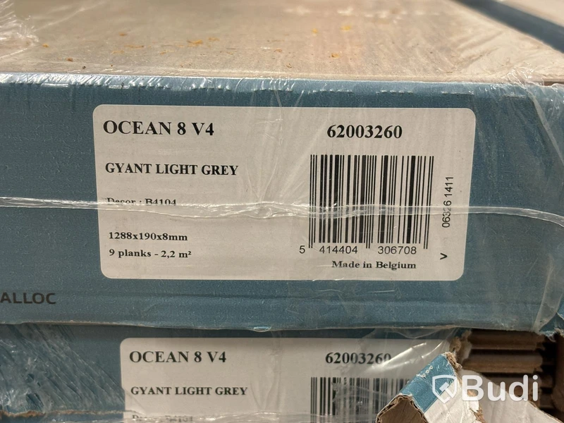 LAMINATGOLV BERRYALLOC OCEAN 8 V4 GYANT LIGHT GREY 11m²