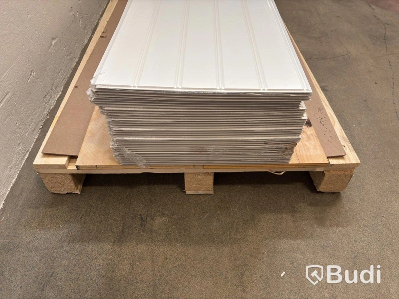 (NEW) 36 pcs. MOELVEN REGINA WHITE BEADBOARD CEILING PANELS, 33.93 m²