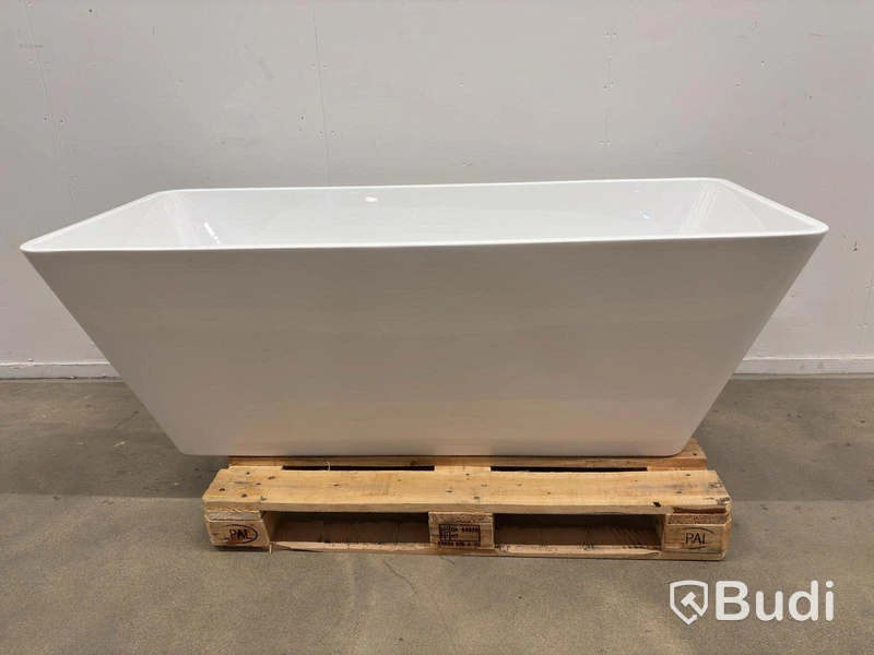 (NEW) Bathtub