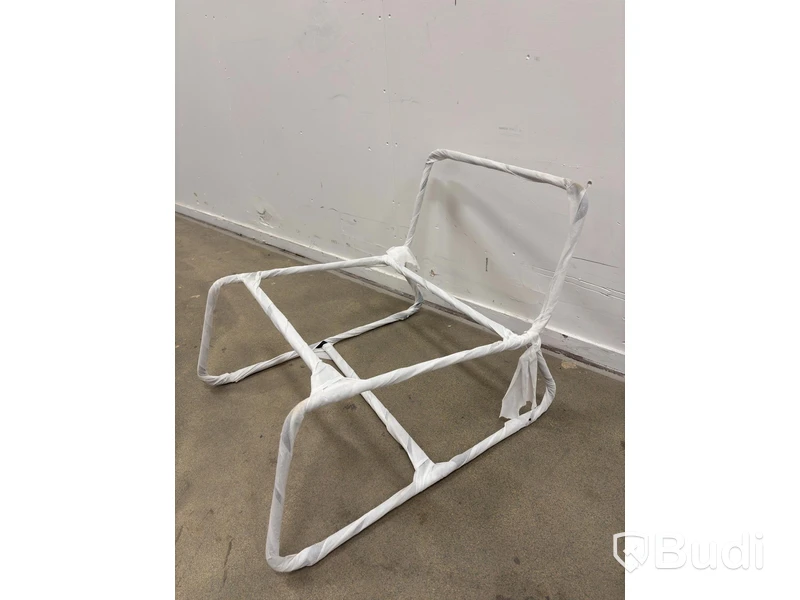 (NEW) Armchair
