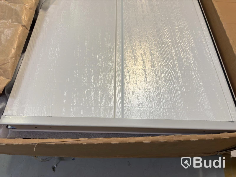 (NEW) HÖRMANN ISOMATIC GARAGE DOOR 2375X2000X40MM WHITE