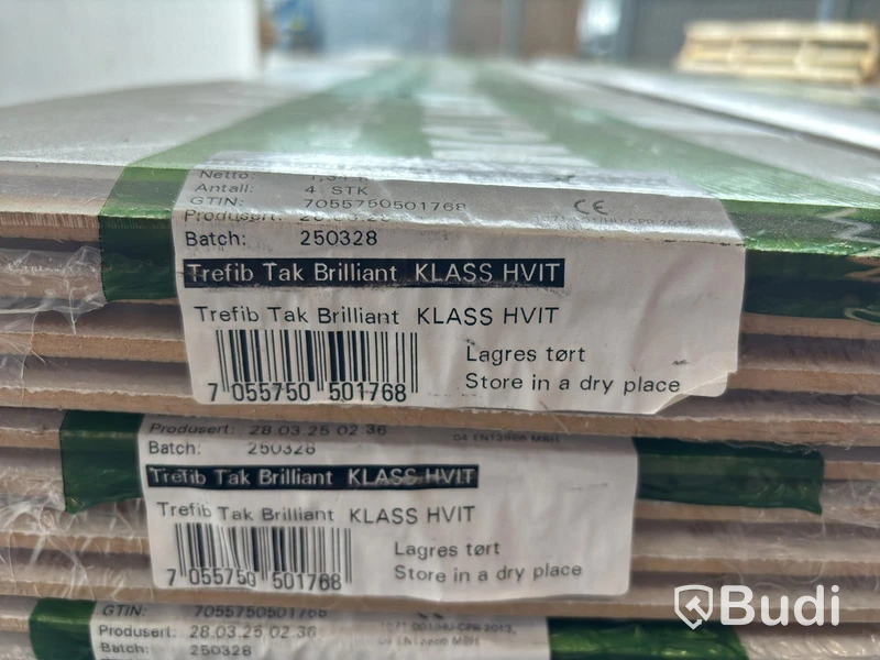 8 pcs. HUNTONIT BRILLIANT WHITE CEILING PANELS 11X300X1220MM