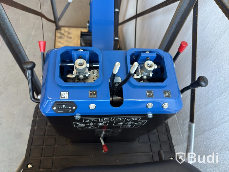 GRÄVMASKIN SCHEPPACH MINI EXC815