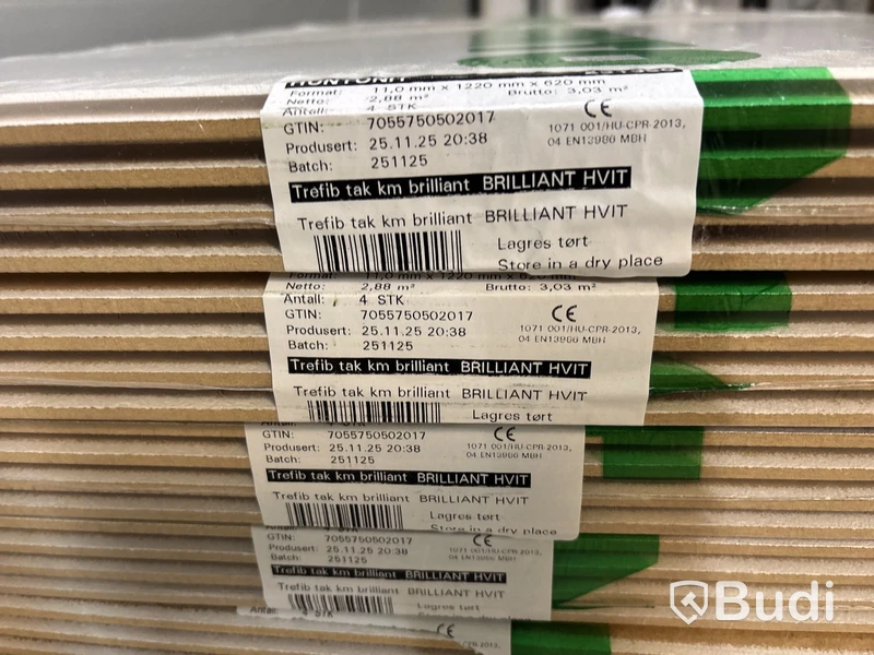 ca 23 kvm TAKPANEL HUNTONIT BRILLIANT VIT 11X620X1220MM