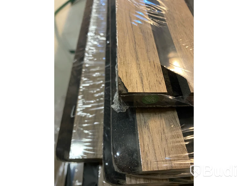 7 st. AKUSTIKPANEL B!DESIGN SVENDBORG VALNÖT 2400X520X18MM