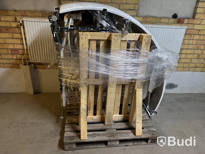 BUBBELBADKAR CAMARGUE ÄLVSBORG EXCLUSIVE 150X150 CM - RESERVDELSOBJEKT/REPARATIONSOBJEKT