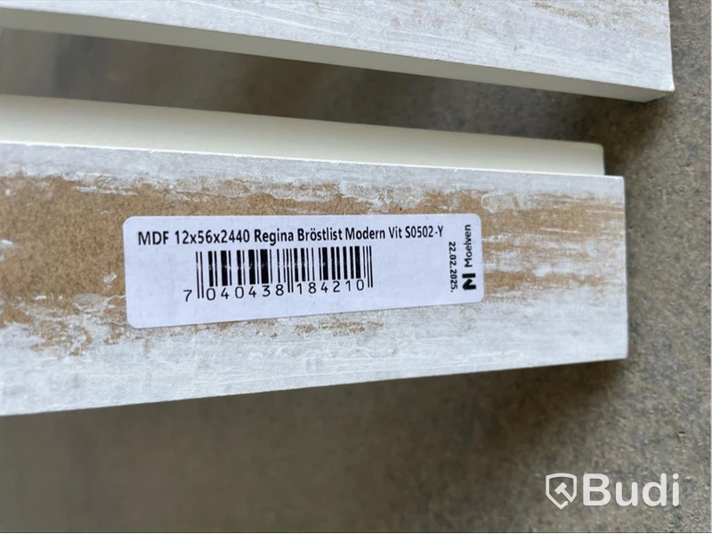 7 st. BRÖSTLIST MOELVEN REGINA MODERN VIT 12X56X2440MM