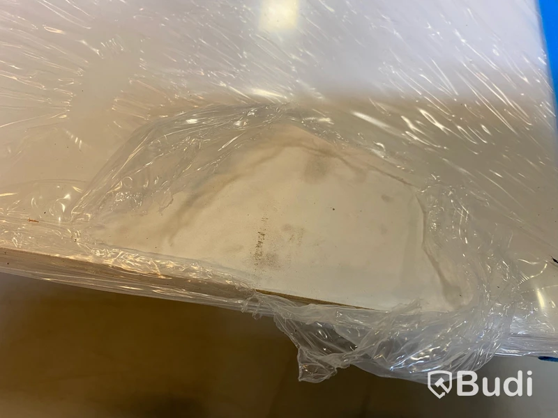 SKJUTDÖRR UTANPÅLIGGANDE SLÄT KOMPAKT 10X21 MED SKENA