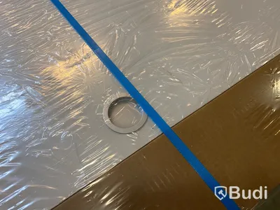 SKJUTDÖRR UTANPÅLIGGANDE SLÄT KOMPAKT 10X21 MED SKENA