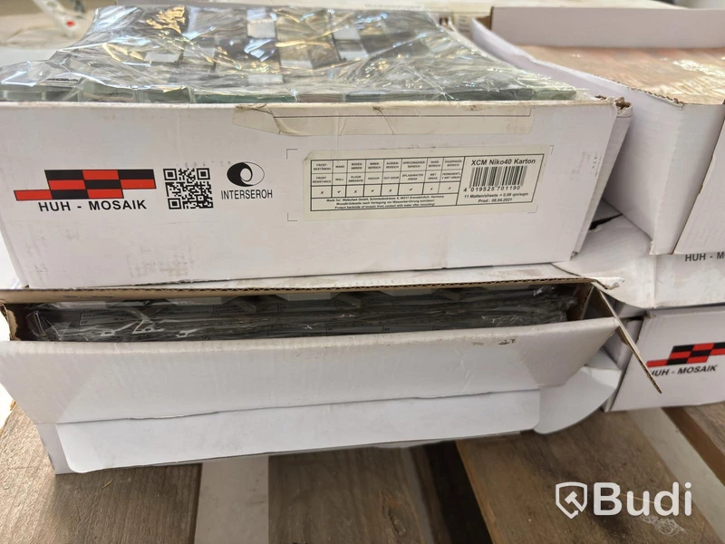 (NEW) Lot of assorted ceramic tiles, various types and brands