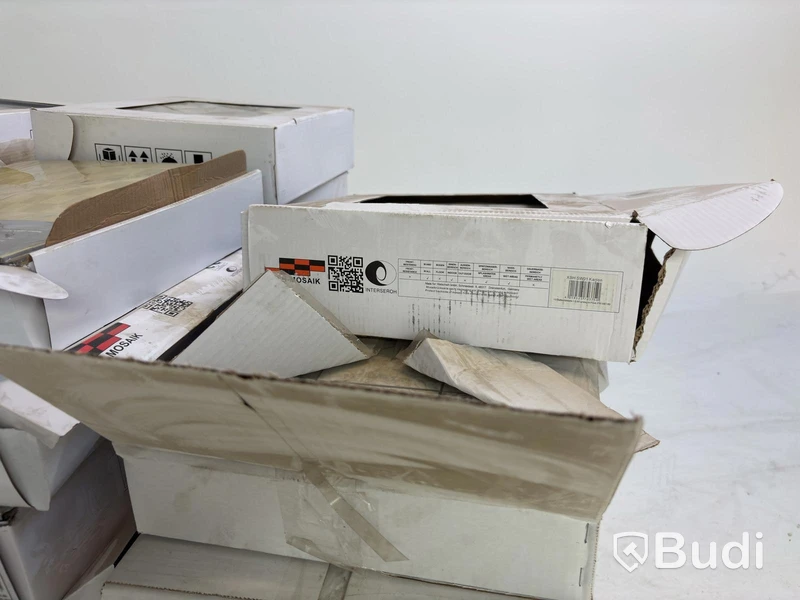 (NEW) Lot of assorted tiles, various types and brands