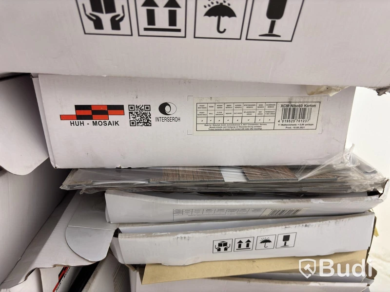 (NEW) Lot of assorted tiles, various types and brands