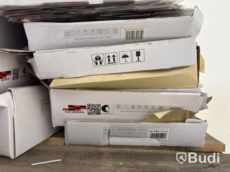 (NEW) Lot of assorted tiles, various types and brands