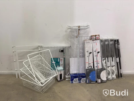Parti med diverse tillbehör för badrum/tvättstuga