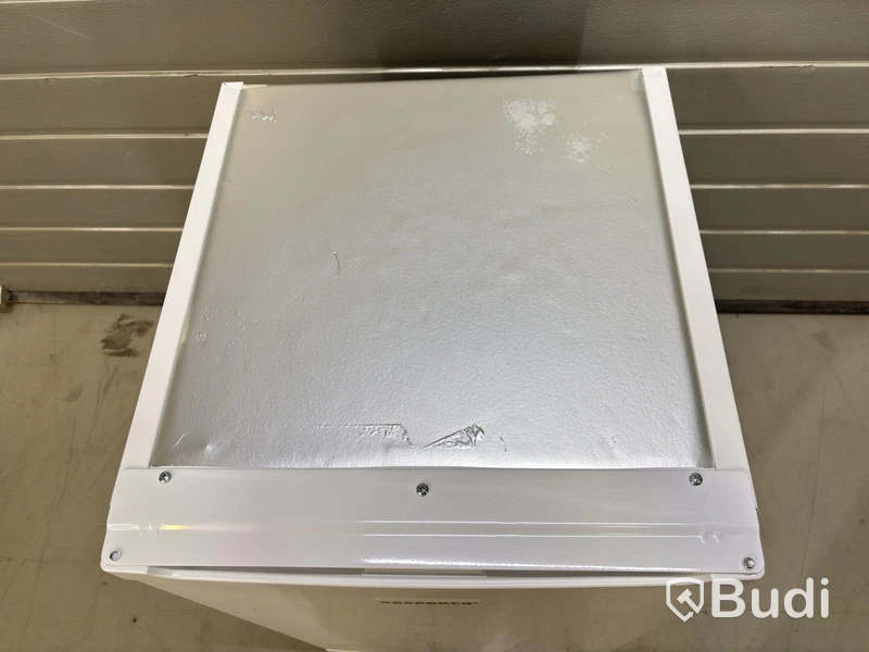 (NEW) Respekta refrigerator, KSU50