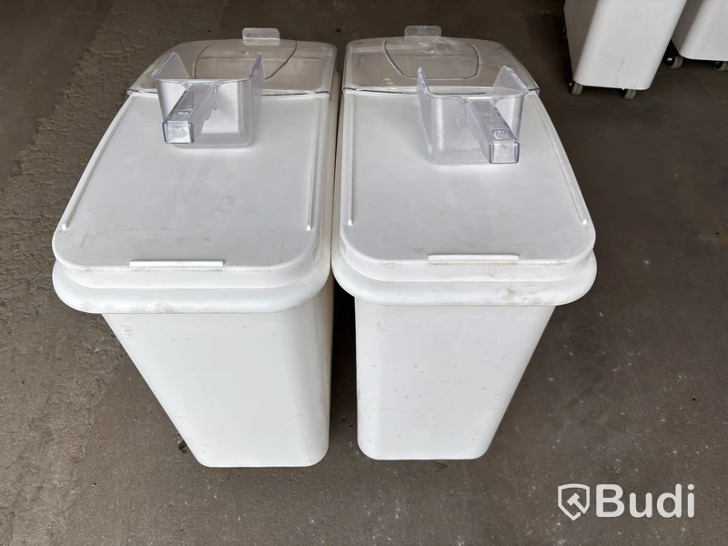 2 st. Mjölbackar Jiwins JS-081