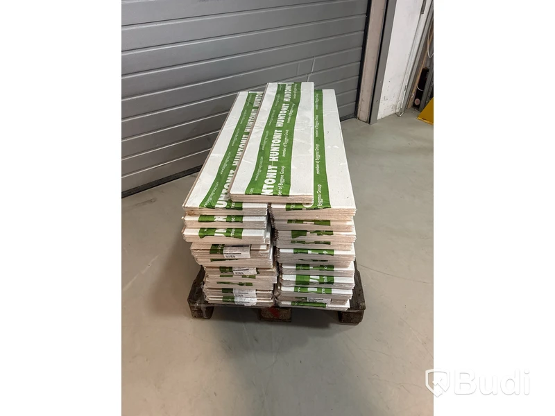 ca 32,26 kvm TAKPANEL HUNTONIT SYMFONI 0500-N 11X300X1220MM