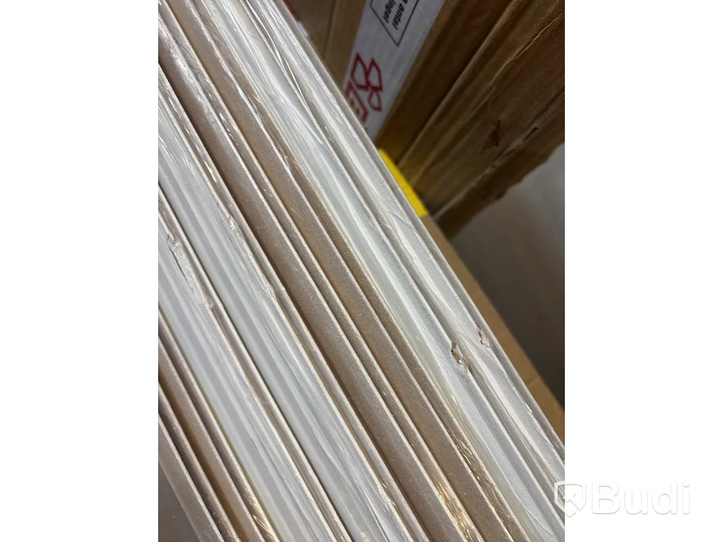 23,2 kvm VÄGGPANEL MOELVEN REGINA PÄRLSPONT VIT 6X620X2435MM