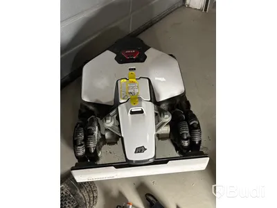 Robotgräsklippare MAMMOTION, Luba mini awd 800 - RESERVDELSOBJEKT