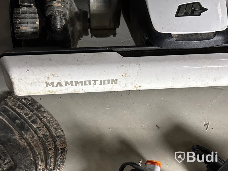 Robotgräsklippare MAMMOTION, Luba mini awd 800 - RESERVDELSOBJEKT