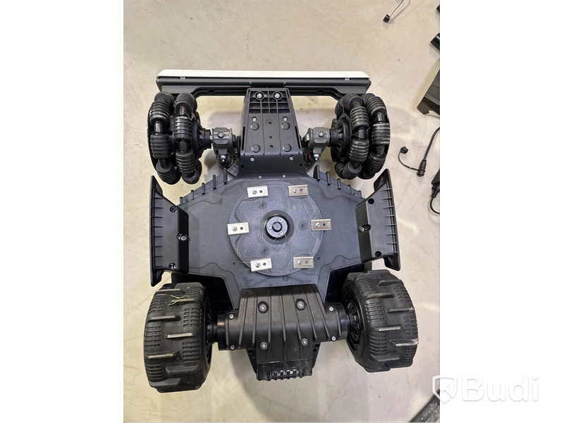 Robotgräsklippare MAMMOTION, Luba mini awd 800 - RESERVDELSOBJEKT