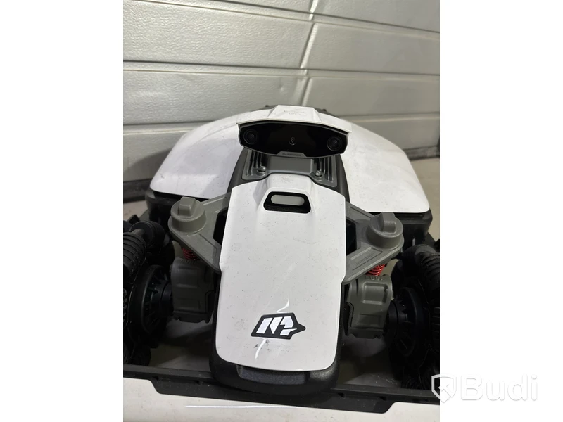 Robotgräsklippare MAMMOTION, Luba mini awd 800 - RESERVDELSOBJEKT