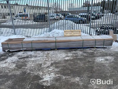 Komposittrall Kirkedal, Heimdal, ek/hardwood, 22x300x6000 och 22x130x6000 mm.