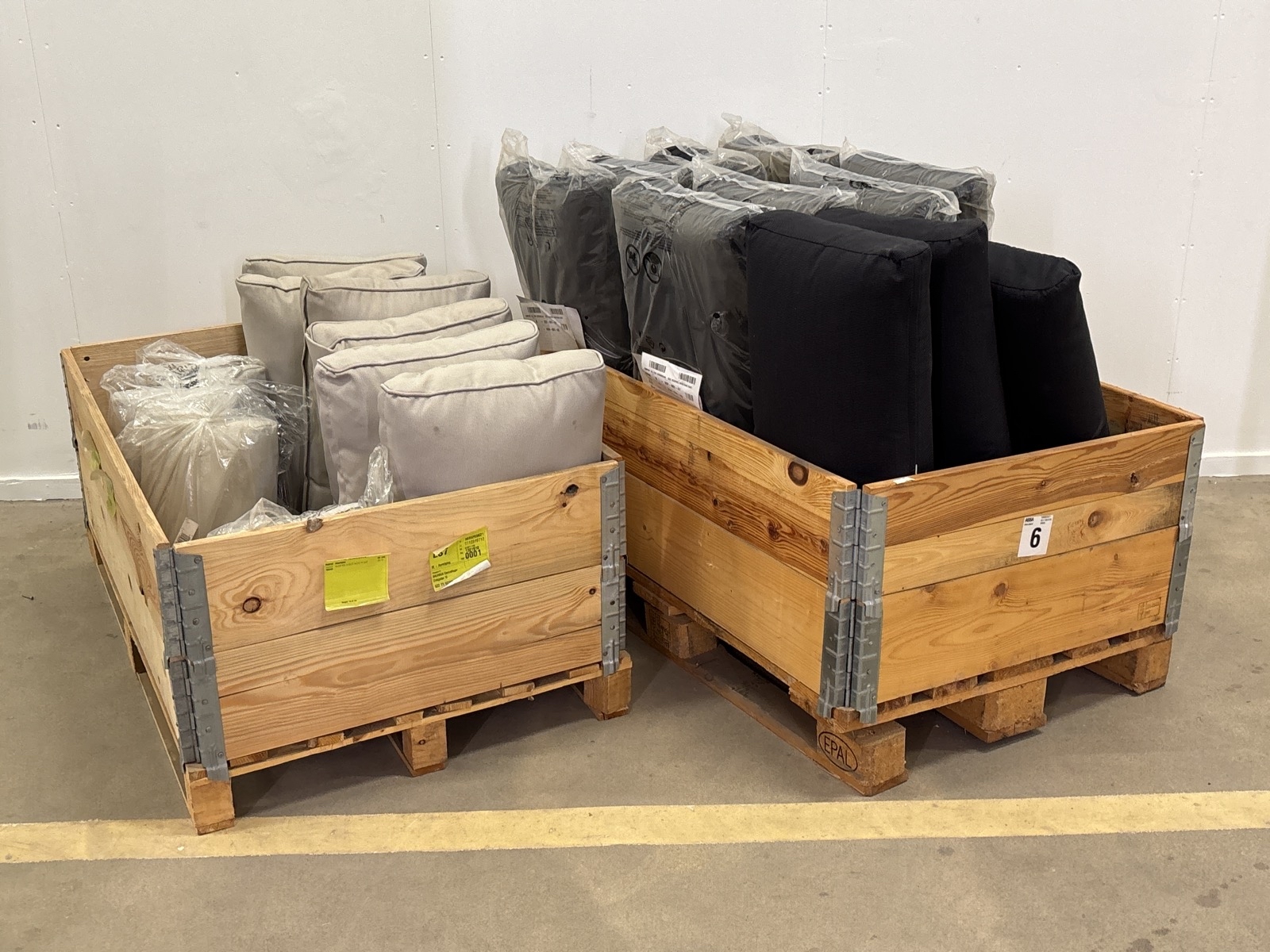 Parti med kuddar till utemöbler, blandade färger, varierande storlekar