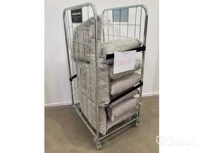 Parti med diverse kuddar till utemöbler, beige