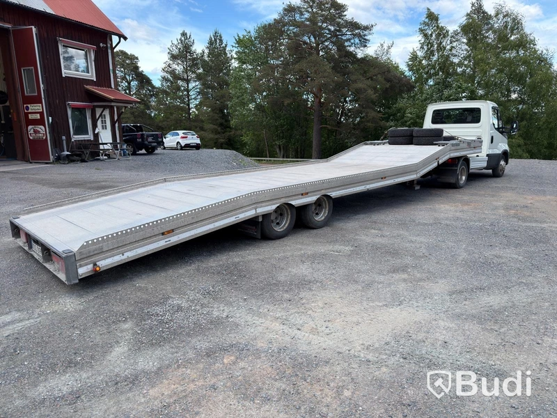Biltransport Iveco Daily 40-180 - Släp Veldhuizen P47-2  – Automat – 2022