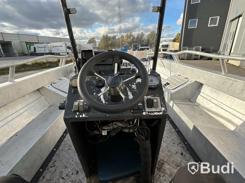 Arbetsbåt Master 680 Mercury MerCruiser | 150 hp 4-takt