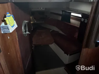Kabinbåt Bever 740 med "ny" motor och vagn Längd (m): 7,4