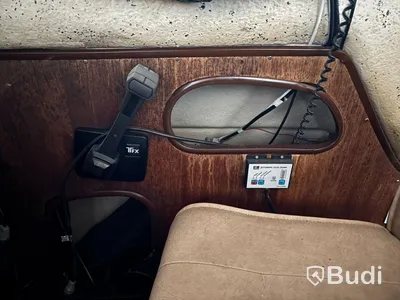 Kabinbåt Bever 740 med "ny" motor och vagn Längd (m): 7,4