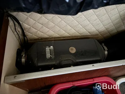 Kabinbåt Bever 740 med "ny" motor och vagn Längd (m): 7,4