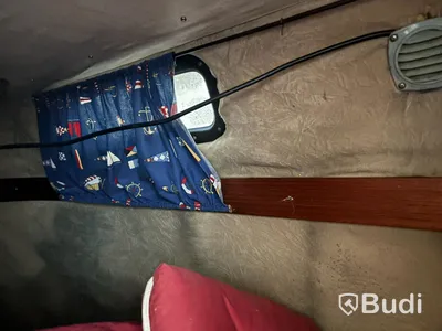 Kabinbåt Bever 740 med "ny" motor och vagn Längd (m): 7,4
