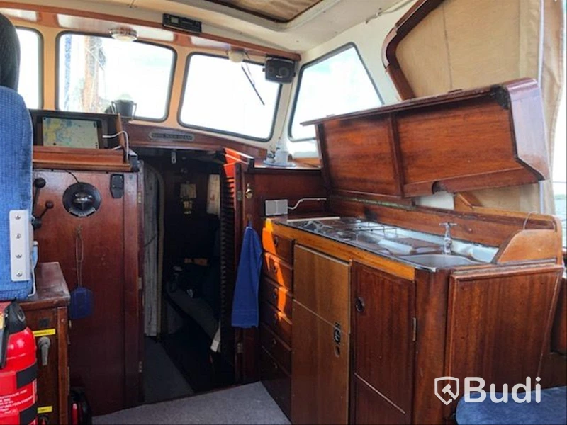 Motorseglare Trålaren 29 fot med Volvo Penta Längd (m): 9