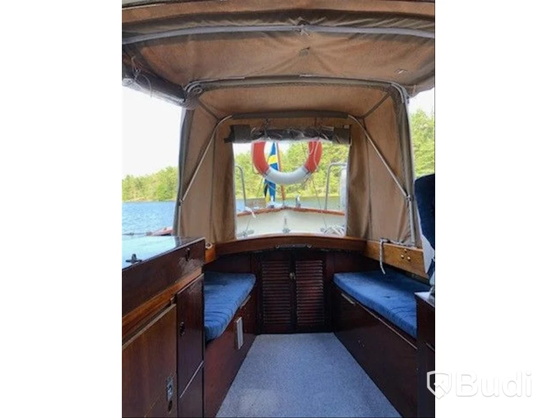 Motorseglare Trålaren 29 fot med Volvo Penta Längd (m): 9