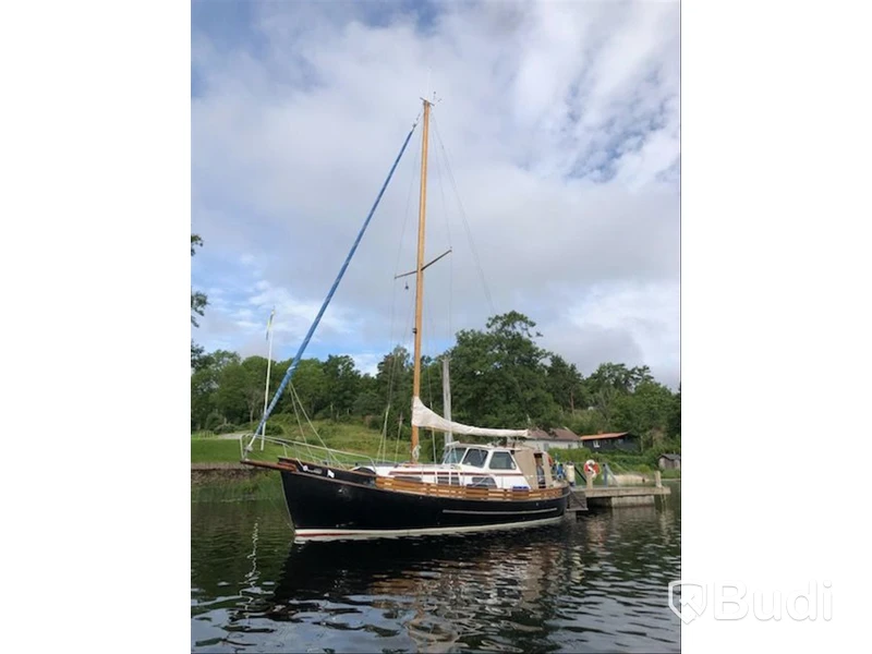 Motorseglare Trålaren 29 fot med Volvo Penta Längd (m): 9